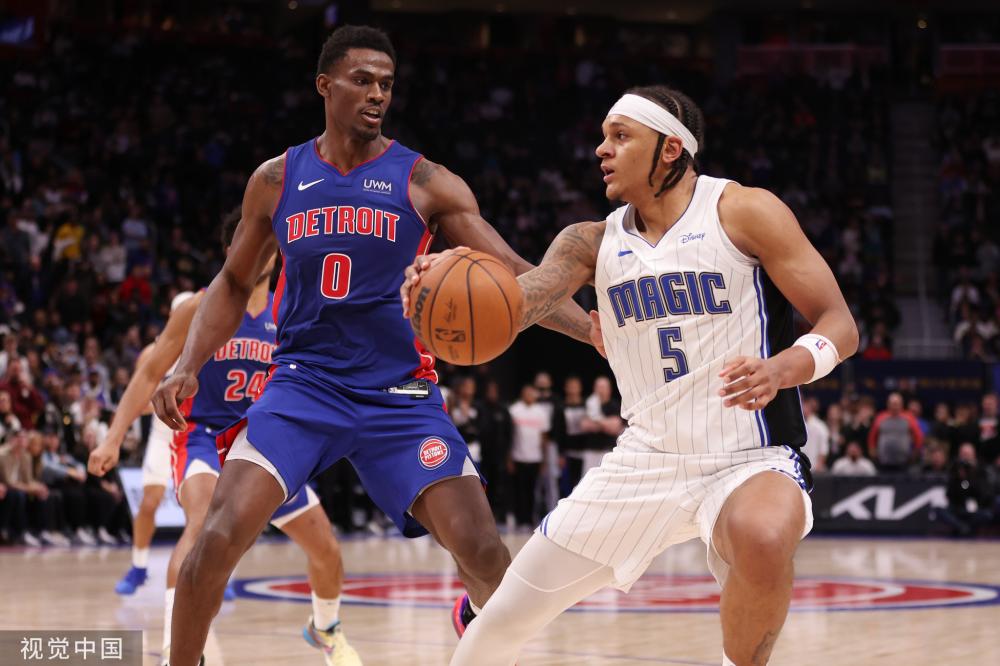 主教练在发 主教练在发